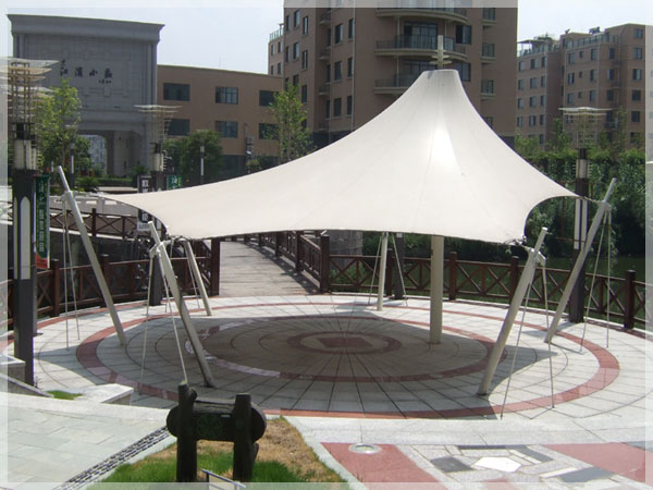 膜结构大战土建筑